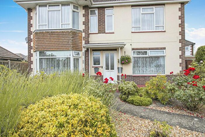 3 Bedroom Apartment To Rent In Iford Lane, Bournemouth, BH6