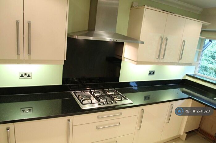 2 Bedroom Flat To Rent In Byron Hill Road, Harrow-On-The-Hill, HA2