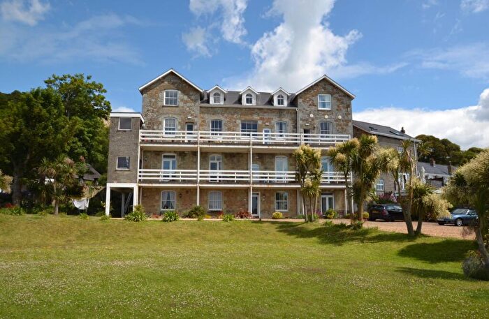 2 Bedroom Apartment To Rent In Undercliff Drive, St Lawrence, PO38