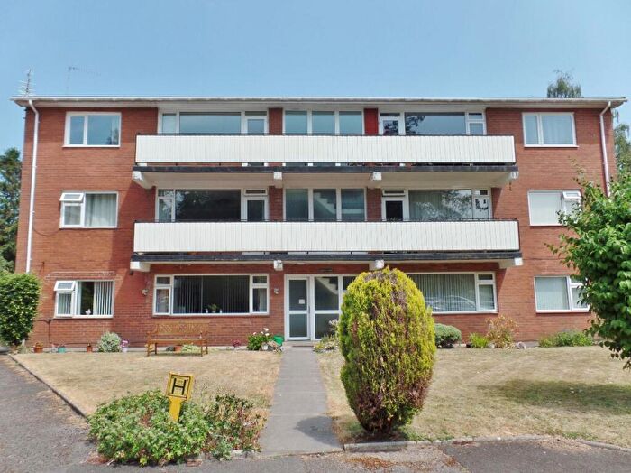 2 Bedroom Flat To Rent In Argyll Court, Maes-yr-Awel, Radyr, Cardiff, CF15