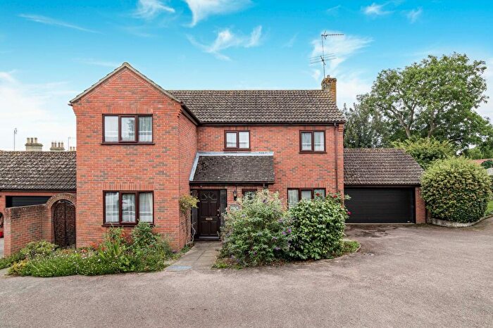 4 Bedroom Detached House For Sale In Castle Lane, Hadleigh, IP7