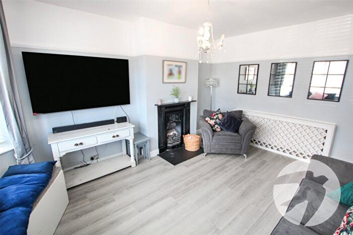 3 Bedroom Semi-Detached House For Sale In West Hallowes, London, SE9