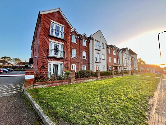 1 Bedroom Apartment For Sale In Royston Road, Baldock, SG7