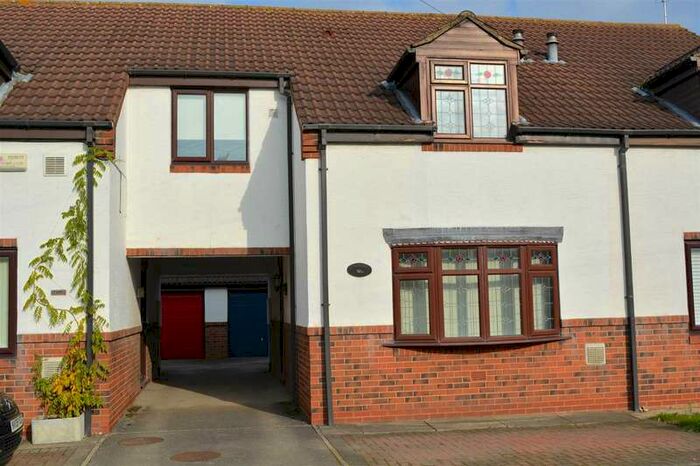 3 Bedroom Semi-Detached House To Rent In Station Road, LS24