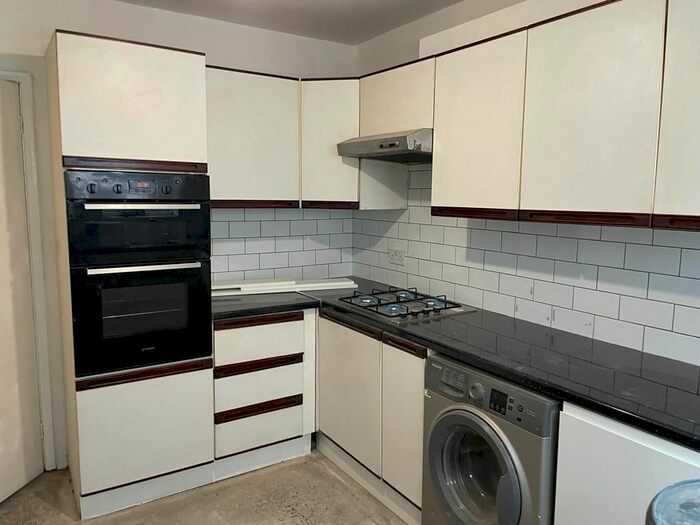 1 Bedroom End Of Terrace House To Rent In Yeading Lane, Hayes, UB4