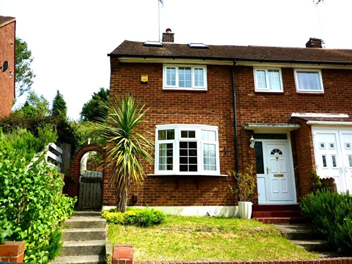 4 Bedroom Semi-Detached House To Rent In Amherst Close, Orpington, Kent, BR5