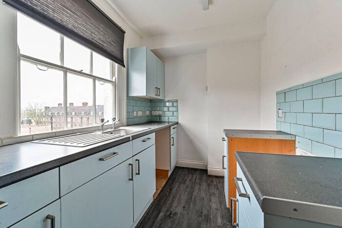 Studio For Sale In Falkland Road, Kentish Town, London, NW5