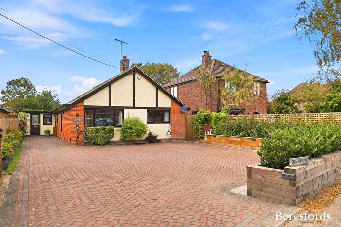 3 Bedroom Bungalow For Sale In Bromley Road, Frating, CO7