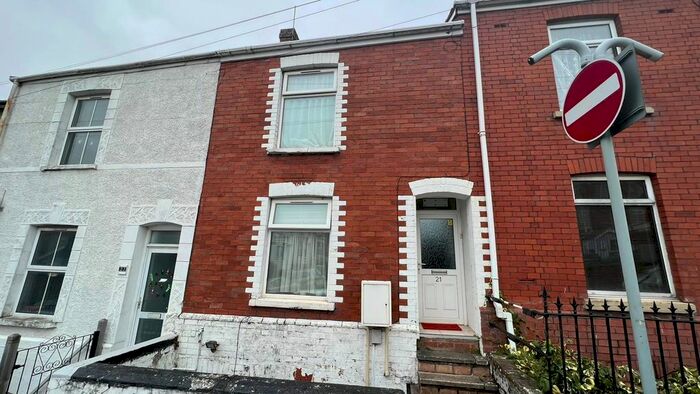 6 Bedroom Terraced House To Rent In Waterloo Place, Brynmill, Swansea, SA2