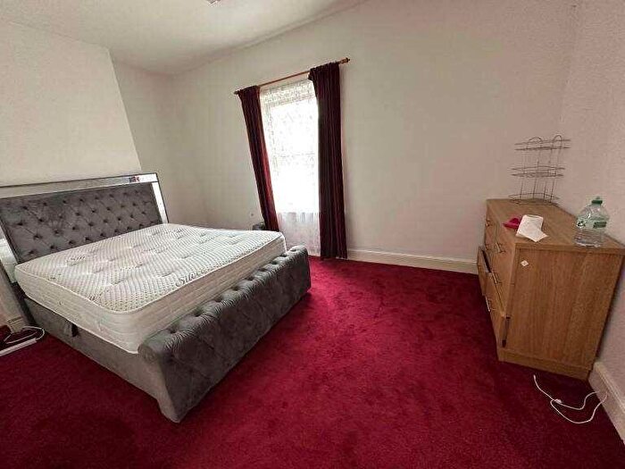 1 Bedroom House To Rent In Links View Road, Croydon, CR0