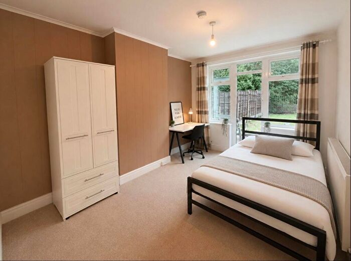 1 Bedroom Semi-Detached House To Rent In Talbot Road, Fallowfield, M14