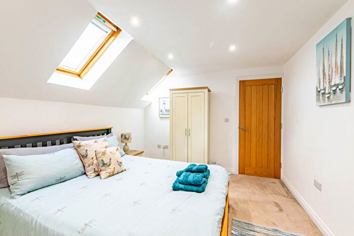2 Bedroom Cottage For Sale In Wigginton Road, York, YO32