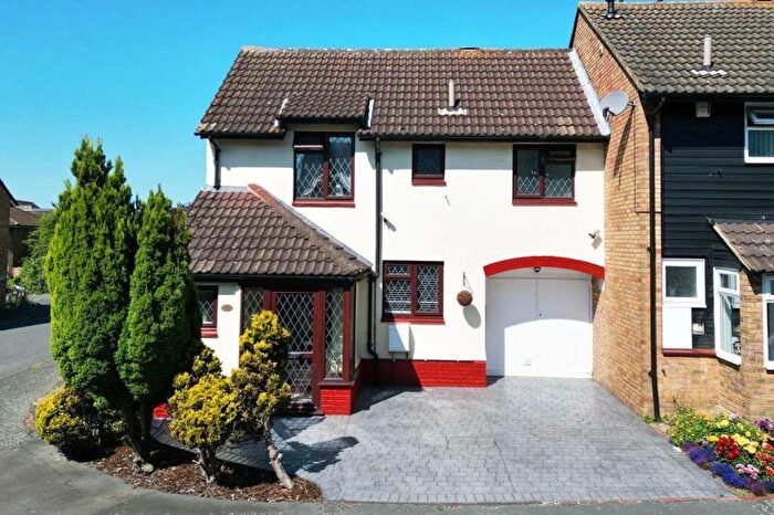 3 Bedroom House To Rent In Pitsea, Basildon, SS13