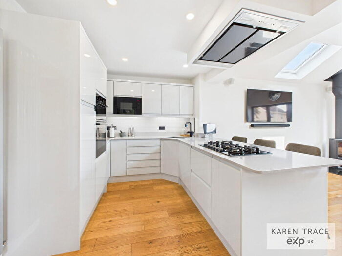 3 Bedroom Semi-Detached House For Sale In Chandlers Walk, Charlestown, PL25