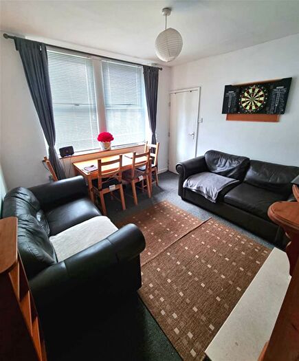 4 Bedroom Private Hall To Rent In Ayr Street, Lancaster, LA1