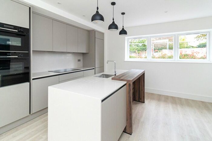 2 Bedroom Detached House For Sale In Campbell Croft, Edgware, HA8
