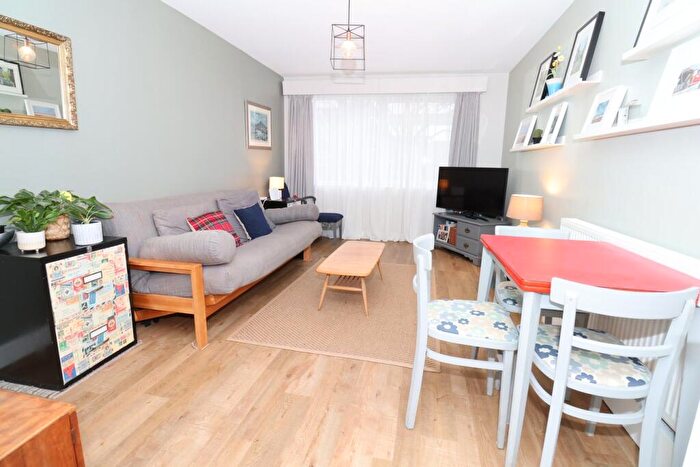 1 Bedroom Flat For Sale In Upper Park Road, Bromley, BR1