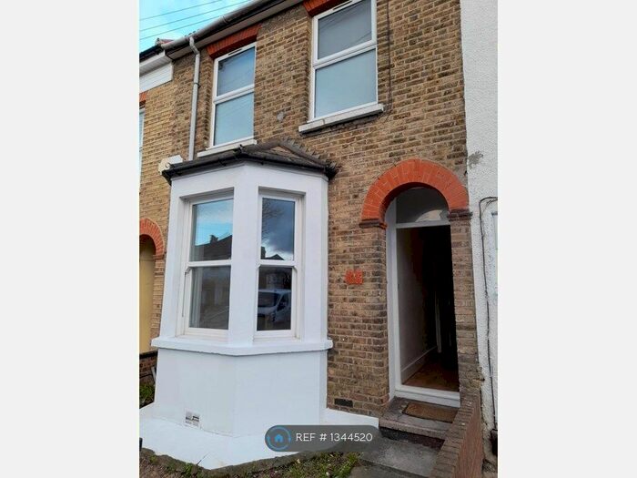 3 Bedroom Terraced House To Rent In Furze Road, Thornton Heath, CR7