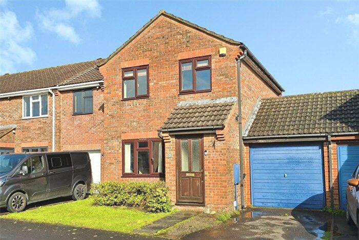 3 Bedroom Link Detached House For Sale In Wiltshire Way, Westbury, BA13