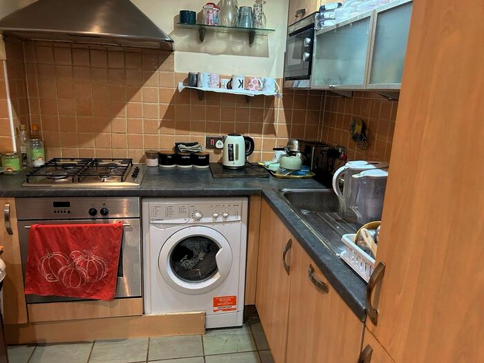 1 Bedroom Flat To Rent In Cheapside, Reading, RG1