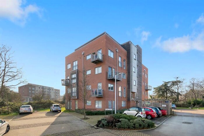 1 Bedroom Flat To Rent In Stones Avenue, Dartford, Kent, DA1