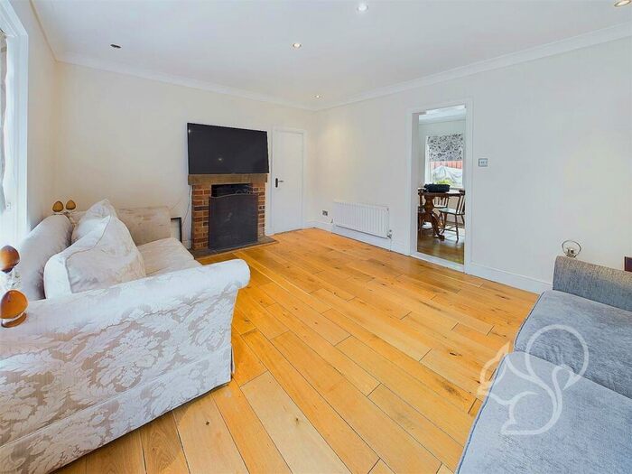 2 Bedroom Cottage For Sale In Cross Street, Sudbury, CO10