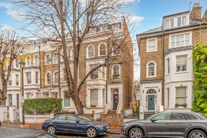 1 Bedroom Flat For Sale In Aldridge Road Villas, Notting Hill, London, W11
