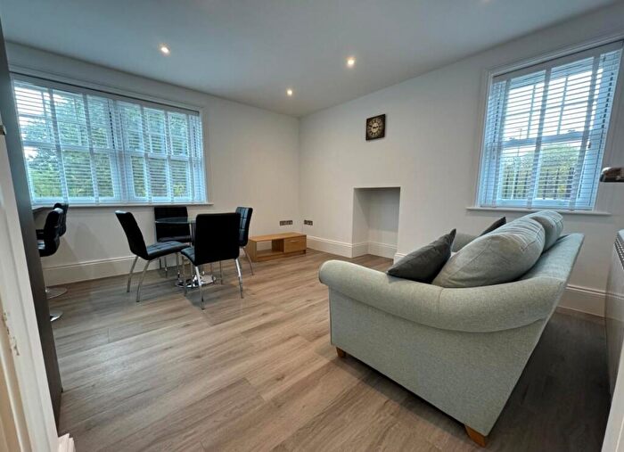 1 Bedroom Apartment To Rent In Woodfield Lane, Ashtead, KT21