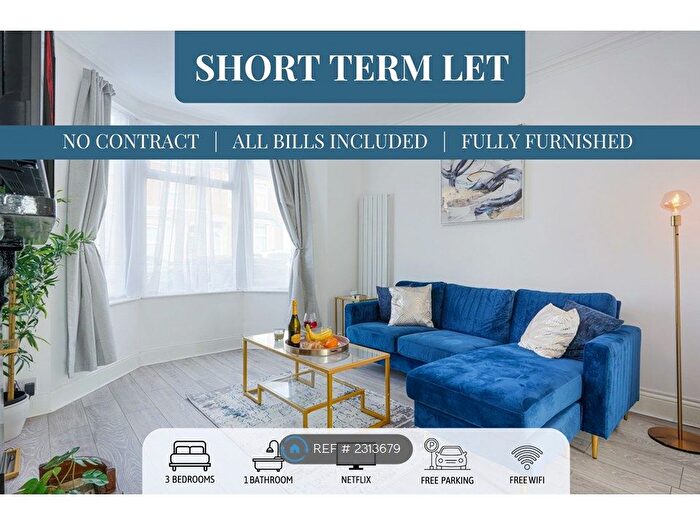 3 Bedroom Terraced House To Rent In Balmoral Road, Northampton, NN2