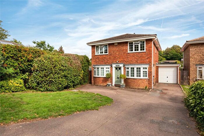 4 Bedroom Detached House For Sale In Ridgeway Road, Dorking, Surrey, RH4