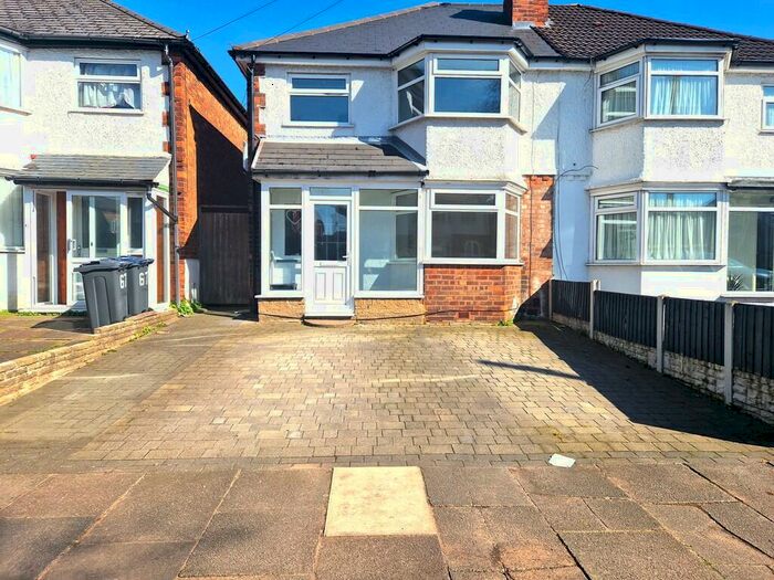 3 Bedroom Semi-Detached House To Rent In Bleak Hill Road, Erdington, B23