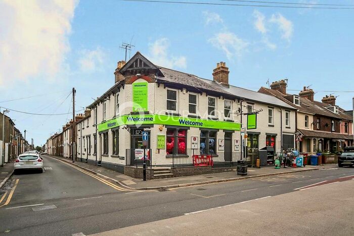 1 Bedroom Flat To Rent In Whitstable Road, Faversham, ME13