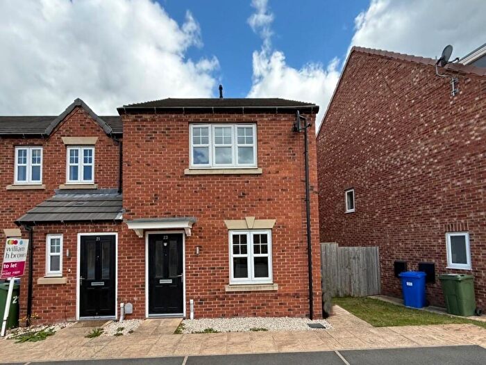 3 Bedroom Town House To Rent In Harper Hill Gardens, Harworth, Doncaster, DN11