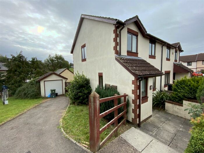 3 Bedroom Semi-Detached House To Rent In Cliff View, Sedbury, Chepstow, NP16