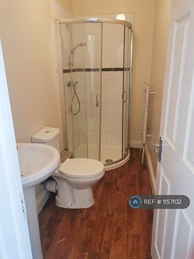 1 Bedroom Flat To Rent In County Rd, Swindon, SN1