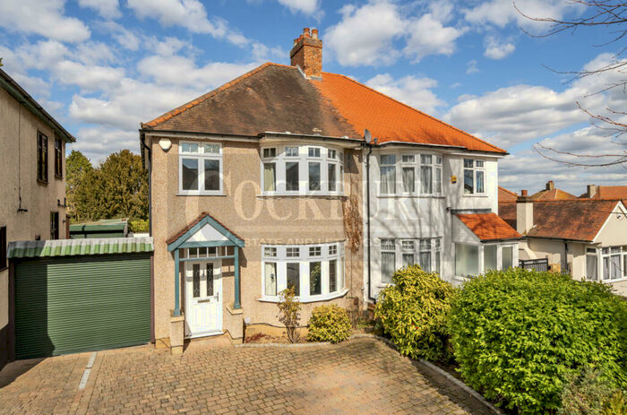 3 Bedroom Semi-Detached House To Rent In Le May Avenue, London, SE12