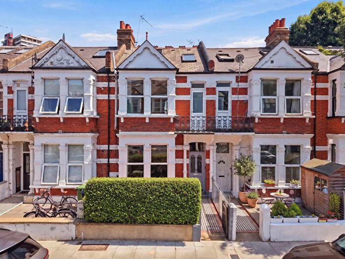 5 Bedroom Terraced House For Sale In Stanlake Road, London, W12
