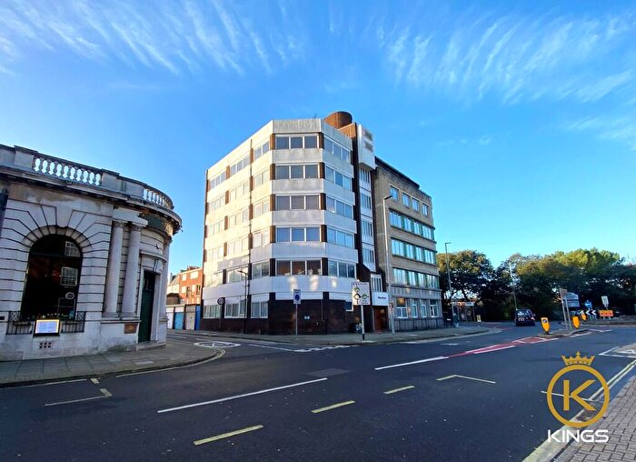 2 Bedroom Apartment To Rent In Kings Road, Southsea, PO5