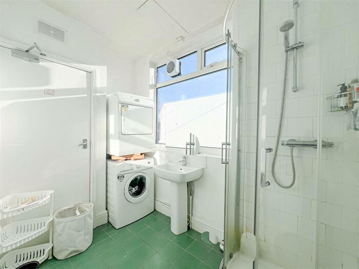 7 Bedroom House To Rent In Glossop Road, Sheffield, S10