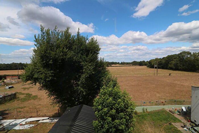 1 Bedroom Flat To Rent In Ranmore Manor, Ranmore Common, RH5