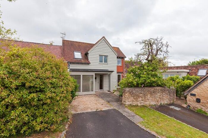 2 Bedroom Barn To Rent In Church Road Wheatley, OX33