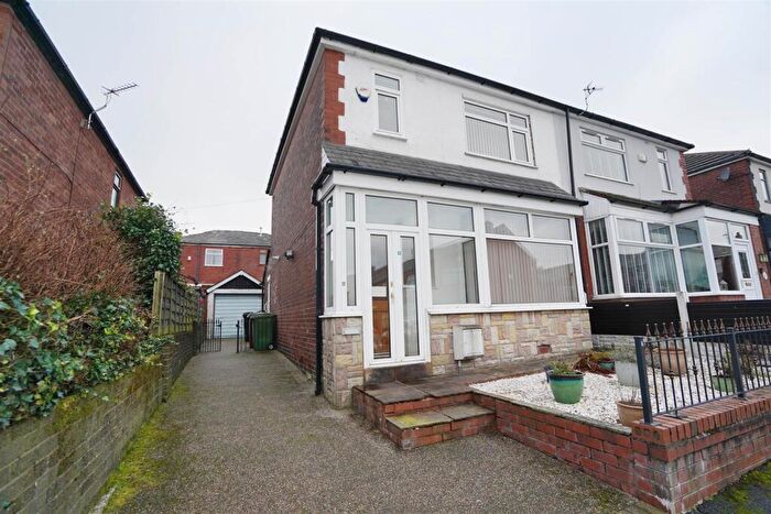 3 Bedroom Semi Detached House For Sale In Hedley Street, Bolton, BL1