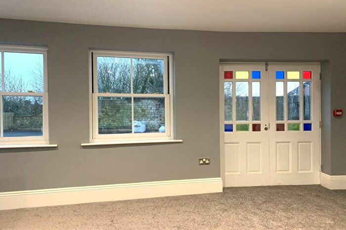 1 Bedroom Flat To Rent In Abberley House, Dudley, DY1