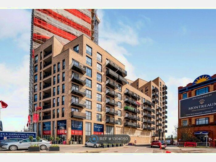 3 Bedroom Flat To Rent In Healum Avenue, Southall UB2