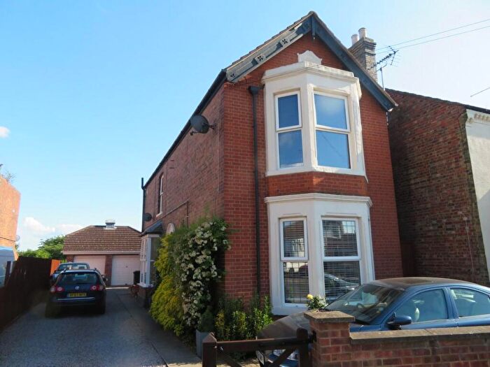 1 Bedroom Flat To Rent In Glebe Road, Fletton, Peterborough, PE2