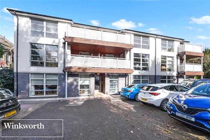 2 Bedroom Apartment For Sale In Wilbury Avenue, Hove, East Sussex, BN3