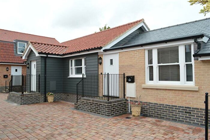 1 Bedroom Bungalow To Rent In Riverport Mews, West Street, St Ives, PE27