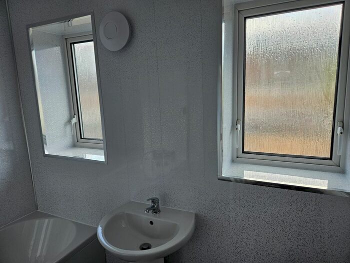 3 Bedroom Detached House To Rent In Medina Road, Hull, Yorkshire, Rd, Uk, HU8