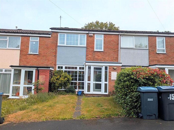 3 Bedroom Terraced House For Sale In Shaw Drive, Birmingham, B33
