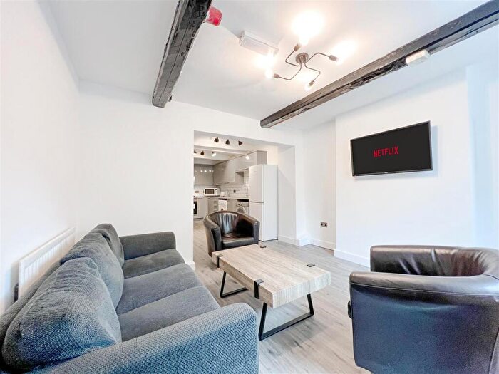 5 Bedroom House To Rent In Gell Street, Broomhall, Sheffield, S3